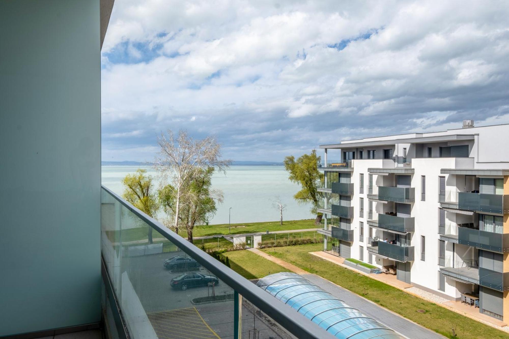 Myflat Wave Olive Apartment Шиофок Экстерьер фото